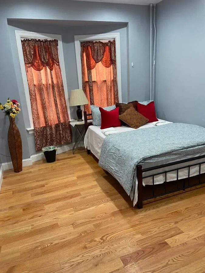 A Spacious Room In Queens New York